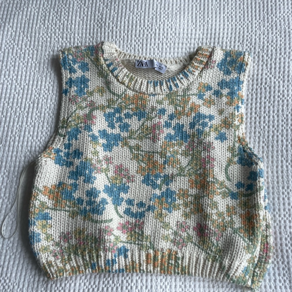 Zara Multicolor Floral Knit Vest